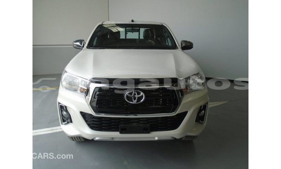 Buy Import Toyota Hilux White Car in Import - Dubai in Enga Buy Import Toyota Hilux White Car in Import - Dubai in Enga