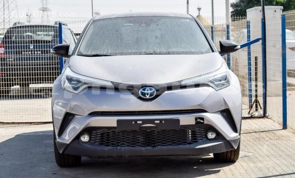 Acheter Import Voiture Toyota C-HR Autre à Import - Dubai, Enga Acheter Import Voiture Toyota C-HR Autre à Import - Dubai, Enga