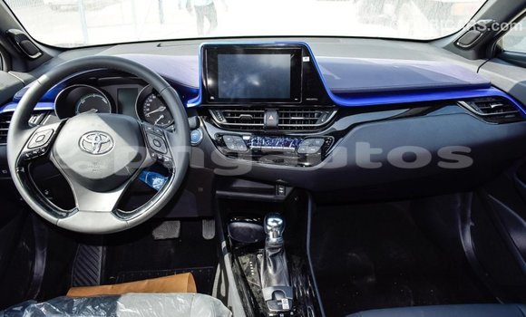Acheter Import Voiture Toyota C-HR Autre à Import - Dubai, Enga Acheter Import Voiture Toyota C-HR Autre à Import - Dubai, Enga