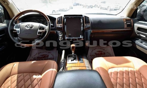 Buy Import Toyota Land Cruiser Black Car in Import - Dubai in Enga Buy Import Toyota Land Cruiser Black Car in Import - Dubai in Enga