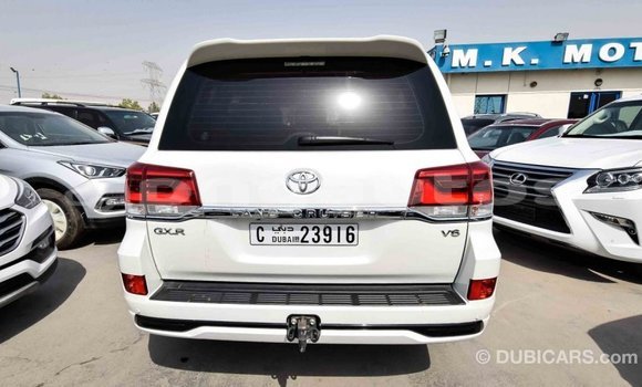 Buy Import Toyota Land Cruiser White Car in Import - Dubai in Enga Buy Import Toyota Land Cruiser White Car in Import - Dubai in Enga
