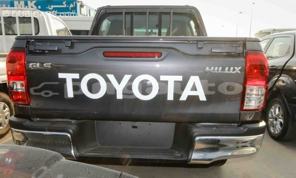 Buy Import Toyota Hilux Other Car in Import - Dubai in Enga Buy Import Toyota Hilux Other Car in Import - Dubai in Enga