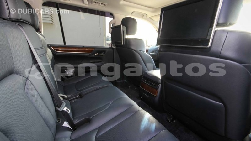 Big with watermark da966b19 a2d5 41c6 9556 86cd08ffef11