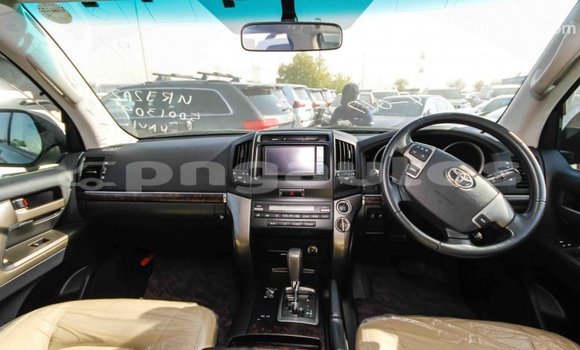 Buy Import Toyota Land Cruiser Black Car in Import - Dubai in Enga Buy Import Toyota Land Cruiser Black Car in Import - Dubai in Enga