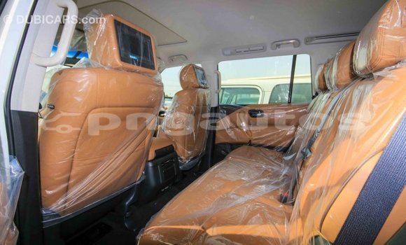 Buy Import Nissan Patrol White Car in Import - Dubai in Enga Buy Import Nissan Patrol White Car in Import - Dubai in Enga