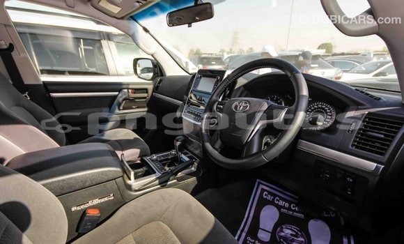 Buy Import Toyota Land Cruiser Black Car in Import - Dubai in Enga Buy Import Toyota Land Cruiser Black Car in Import - Dubai in Enga