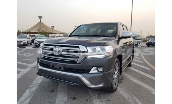 Buy Import Toyota Land Cruiser Other Car in Import - Dubai in Enga Buy Import Toyota Land Cruiser Other Car in Import - Dubai in Enga