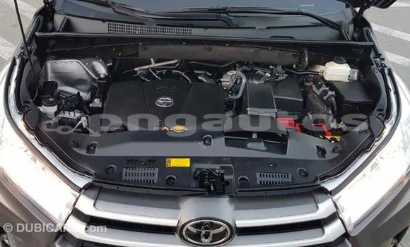 Buy Import Toyota Highlander Other Car in Import - Dubai in Enga Buy Import Toyota Highlander Other Car in Import - Dubai in Enga